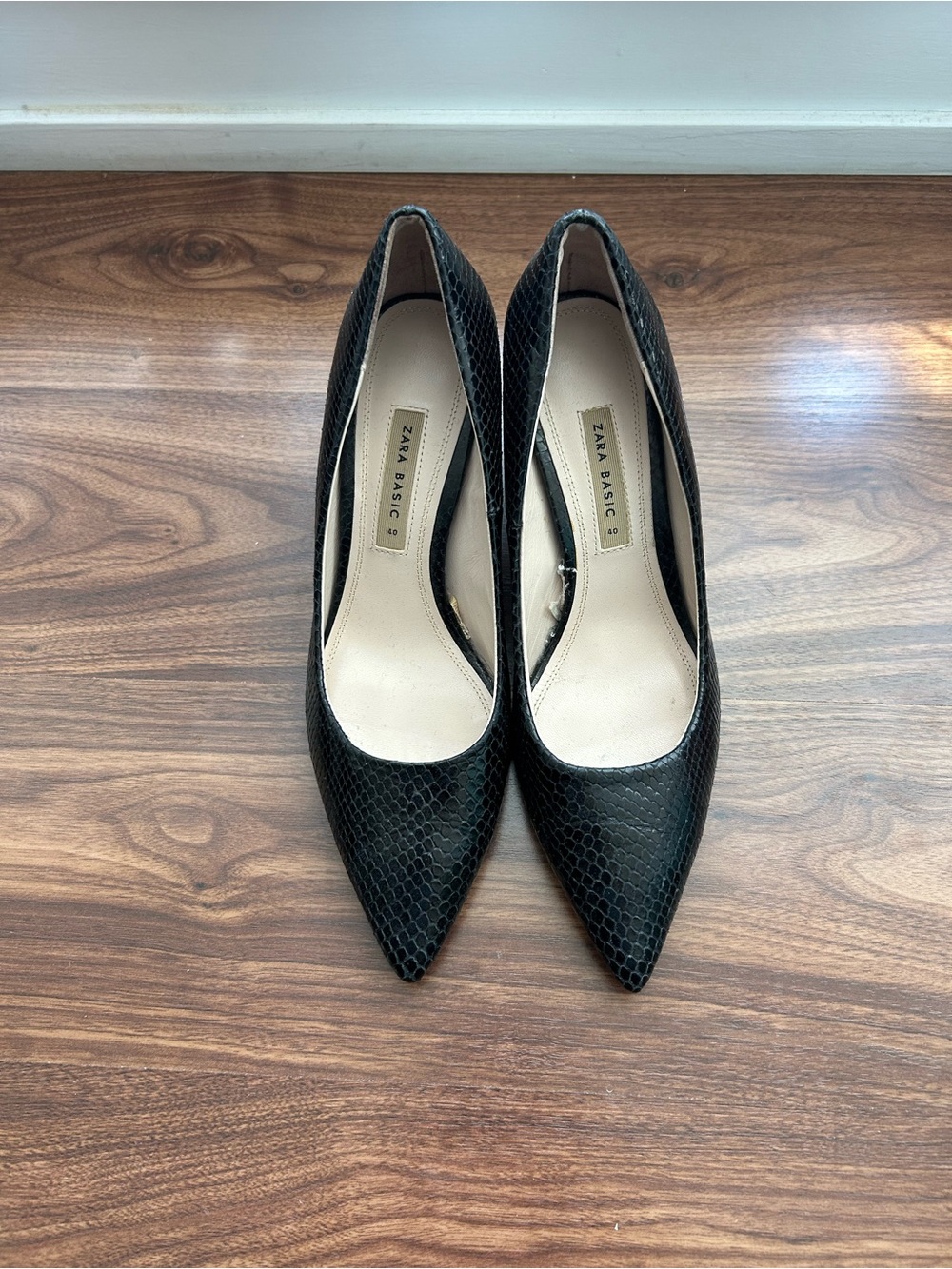 Zara Black Pointed Toe Block Heel Pumps